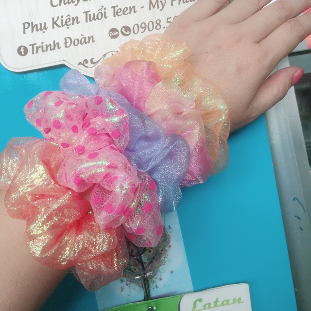Cột tóc Scrunchies