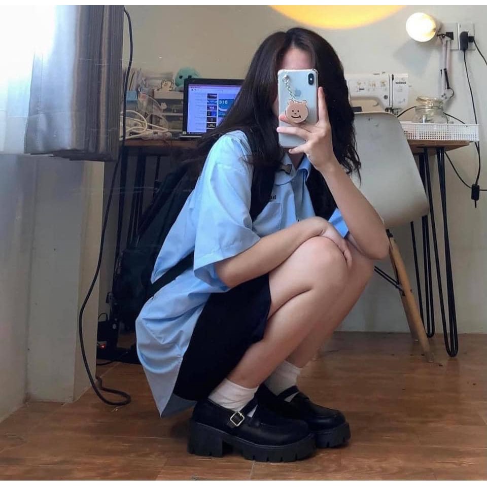Áo sơ mi cộc tay học sinh babydoll cổ sen dáng rộng xòe. Áo sơ mi nữ ngắn tay babydoll form rộng xòe xếp ly sau lưng