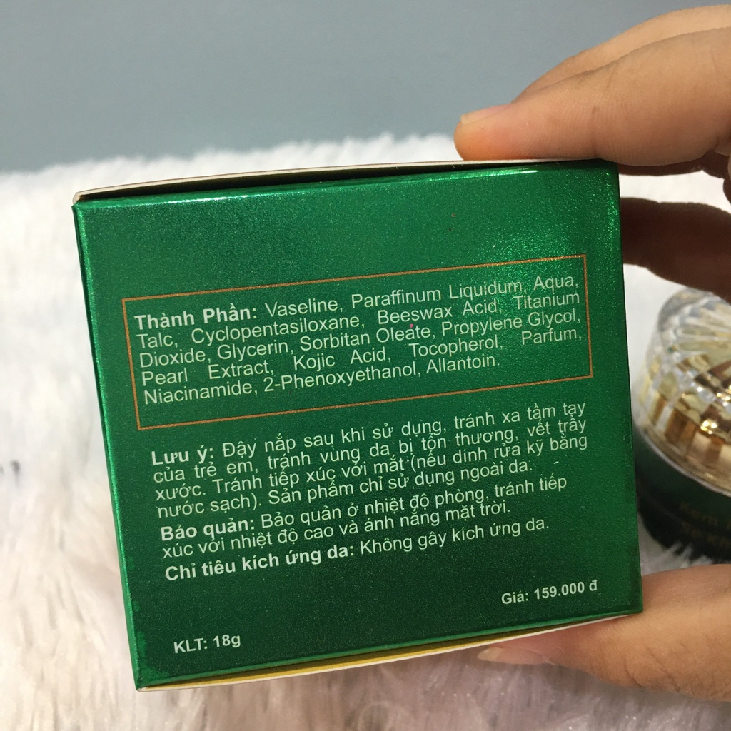 Kem dưỡng trắng da, se khít chân lông 18g ROMATYAR