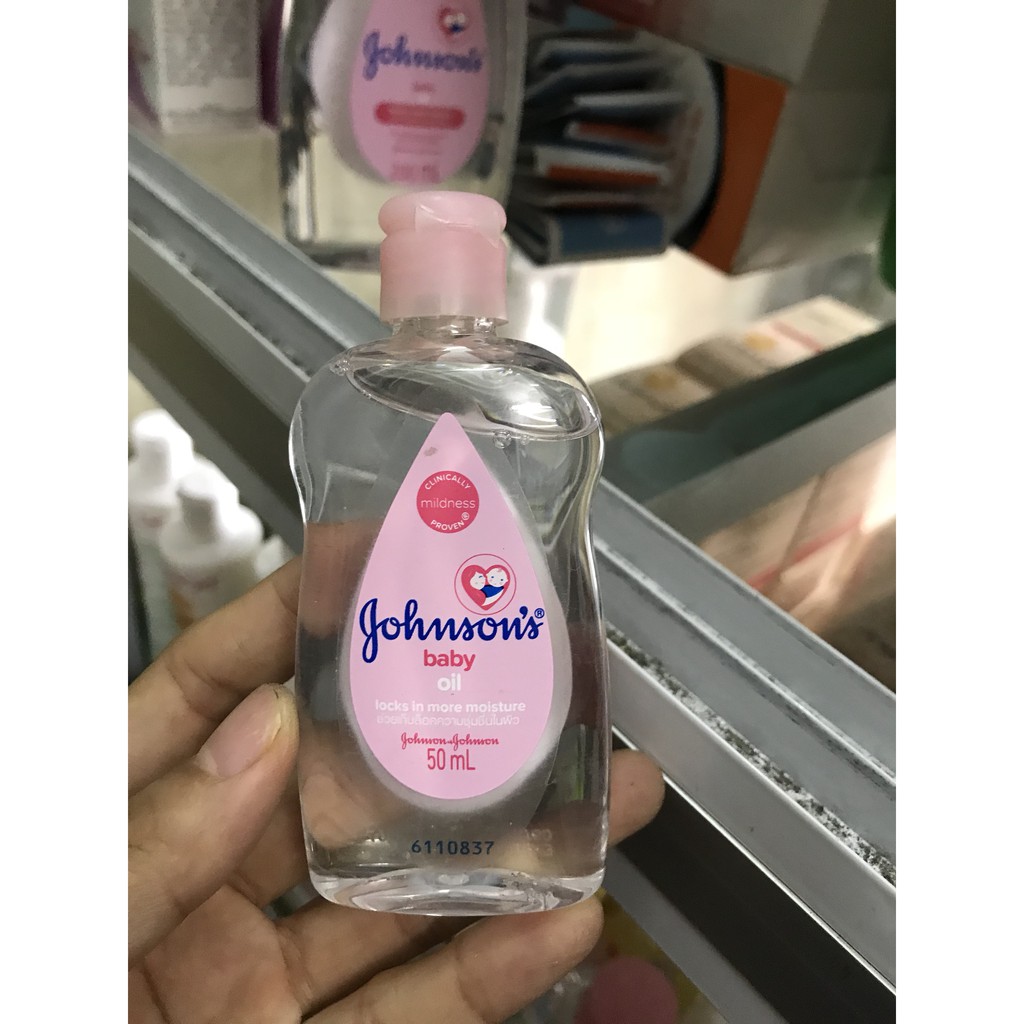 Dầu massage johnson baby