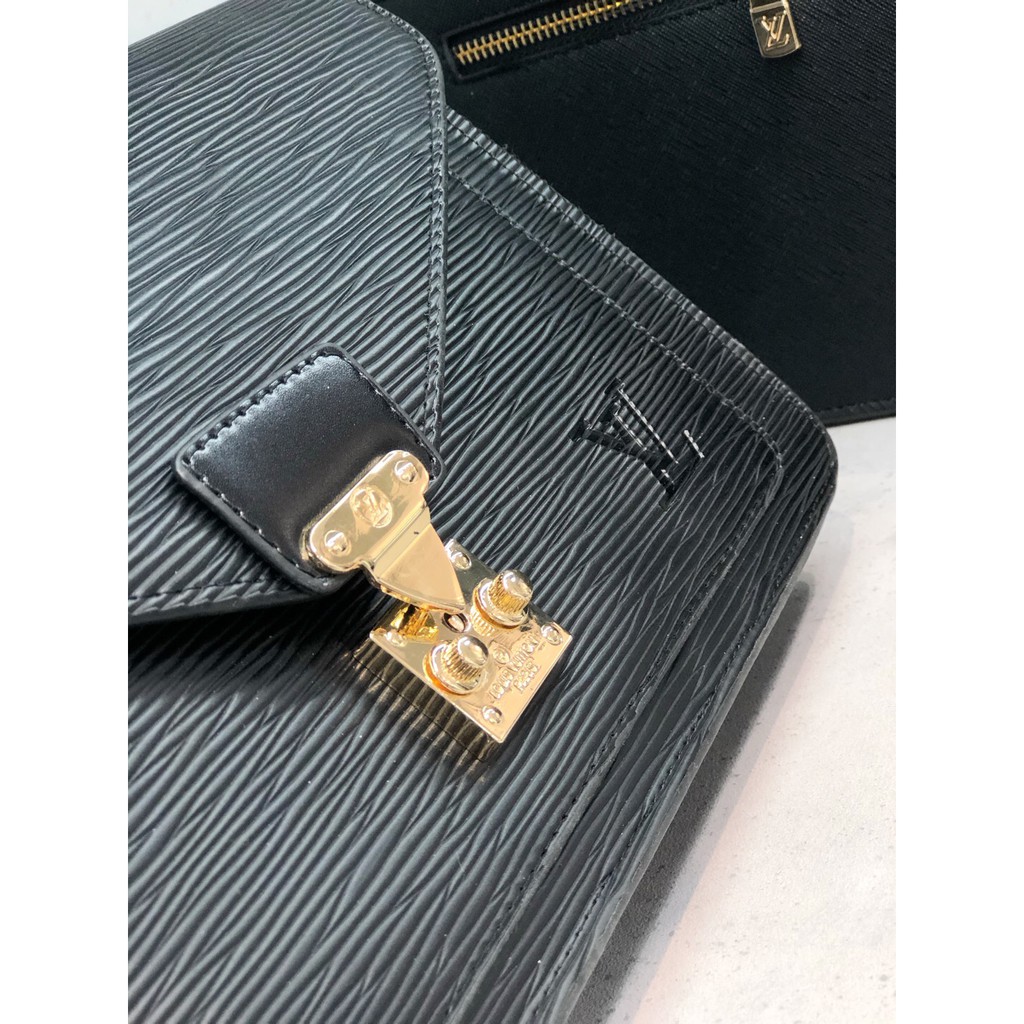 Ví Câm Tay Clutch  LV2 Neww 2020