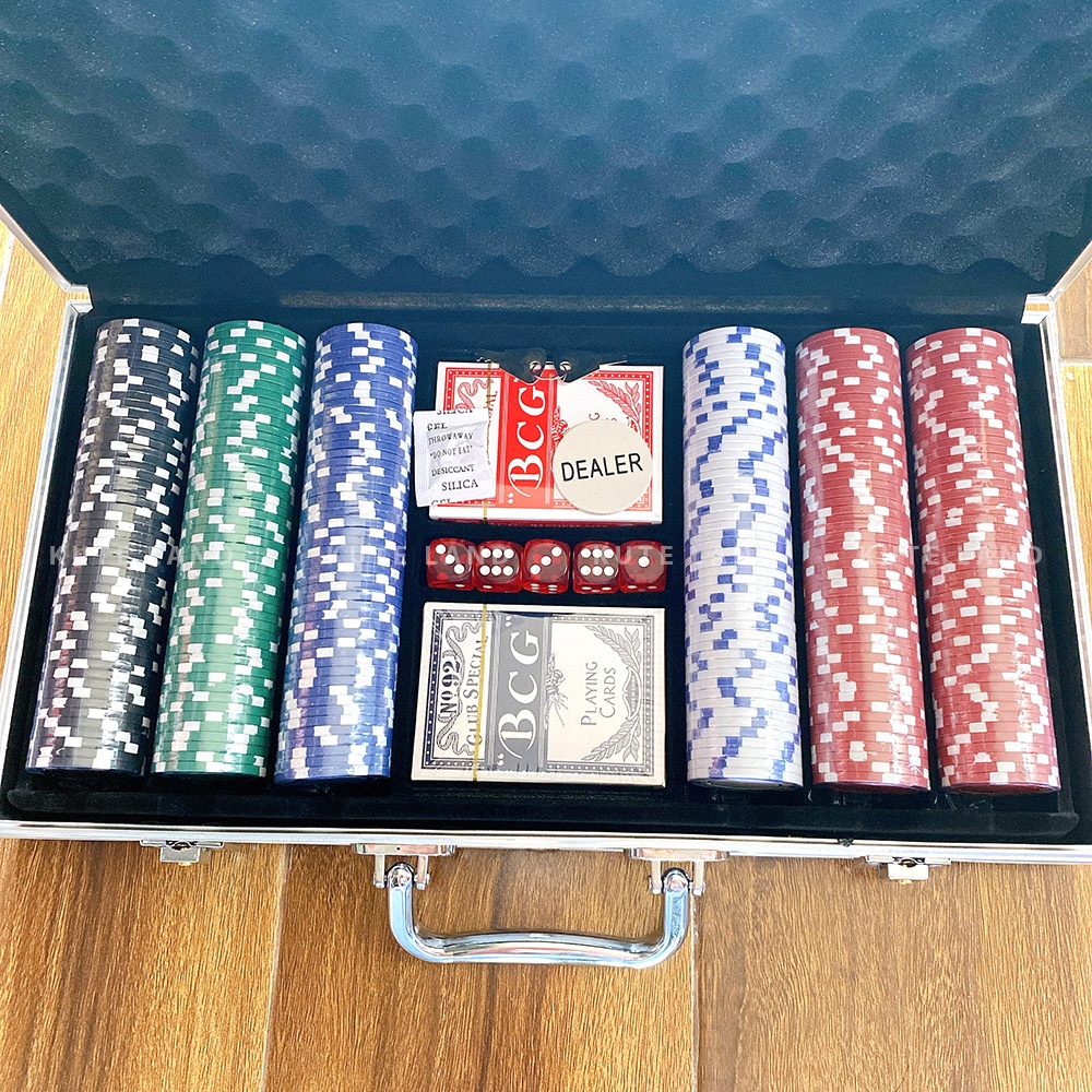 Vali Phỉnh Chip Poker Cao Cấp Hộp Nhôm 200/300 Chip Không Số Loại Tiêu Chuẩn Las Vegas