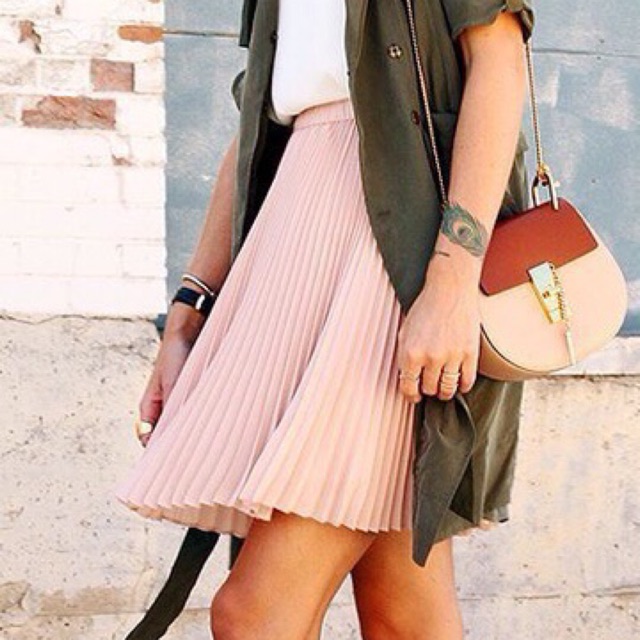 Chân váy xếp ly xuất Hàn | BigBuy360 - bigbuy360.vn