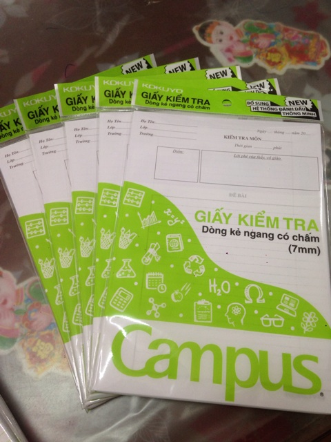 Giấy kiểm tra campus có chấm kẻ ngang