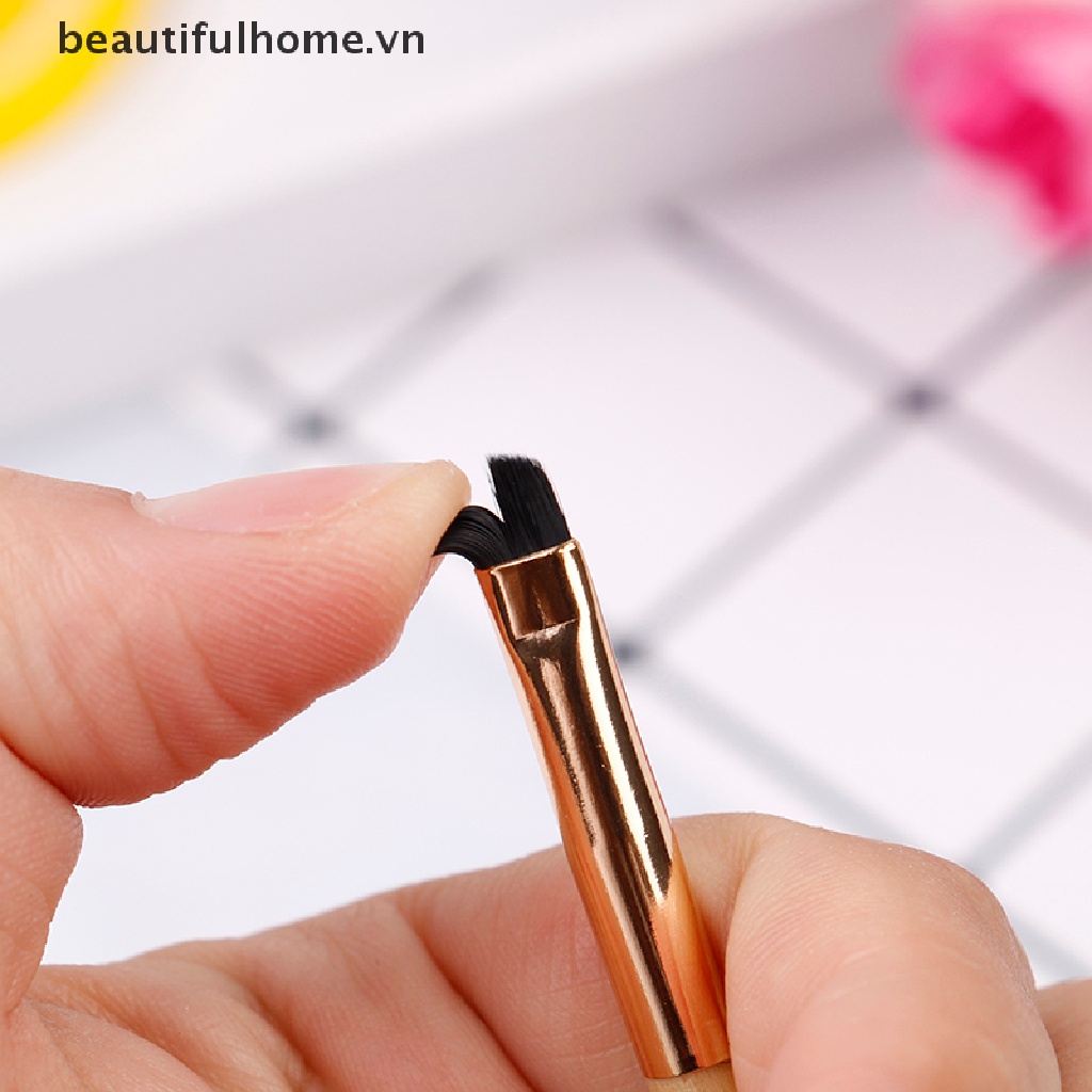 [Hàng mới về] Cọ vẽ mày có tay cầm tre thiết kế tiện lợi