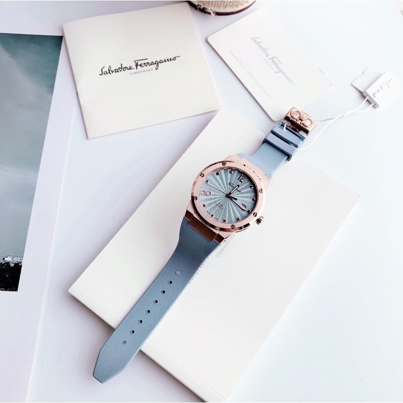 Đồng hồ nữ Salvatore Ferragamo F80 Classic