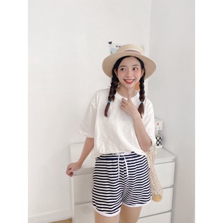 Quần short lưng thun sọc đen