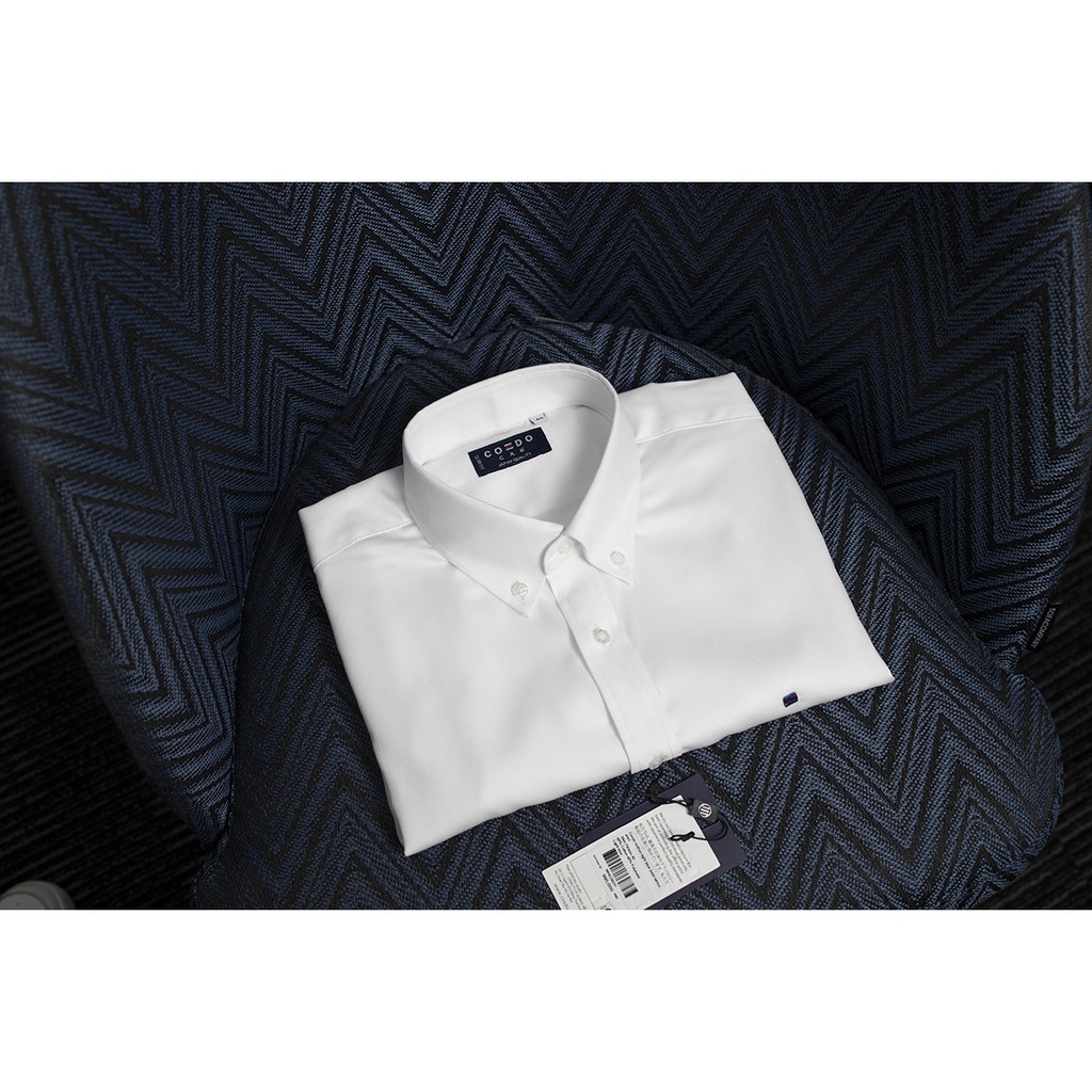 Sơ mi cộc tay cổ button down màu trắng
