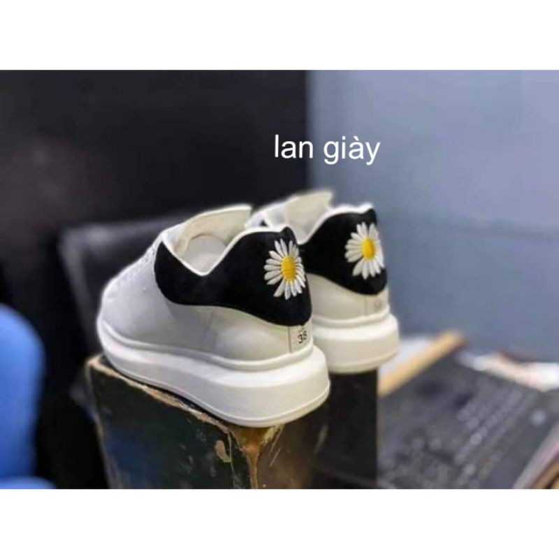 Giày MCQ trắng gót nhung hàng cao cấp đủ size nam nữ đủ size36/43.full bok bill