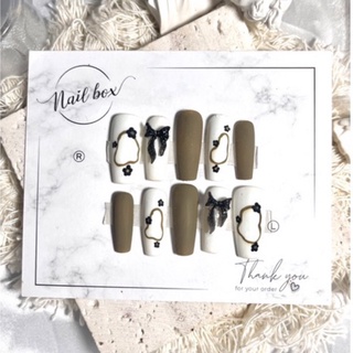 Móng tay giả tặng kèm keo dán phụ kiện màu xanh rêu đính nơ đen