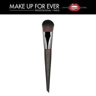 Cọ nền Mufe Foundation Brush N106