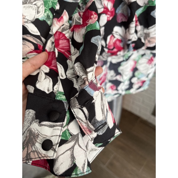 Áo sơ mi voan cát cổ trụ kiểu đắp tà lệch