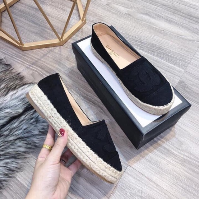 Giày slip on nữ