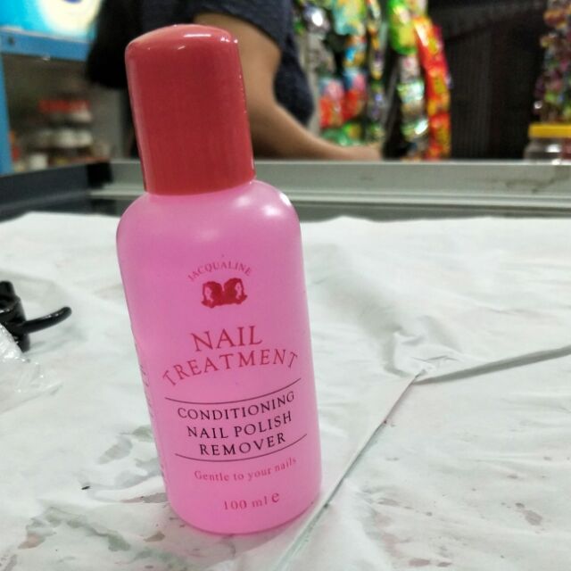 Nước tẩy sơn móng tay