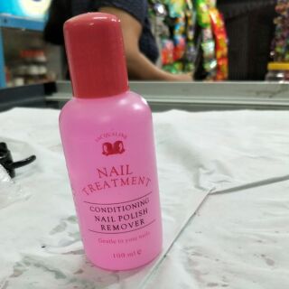 Nước tẩy sơn móng tay