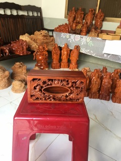 Hộp khăn giấy gỗ hương