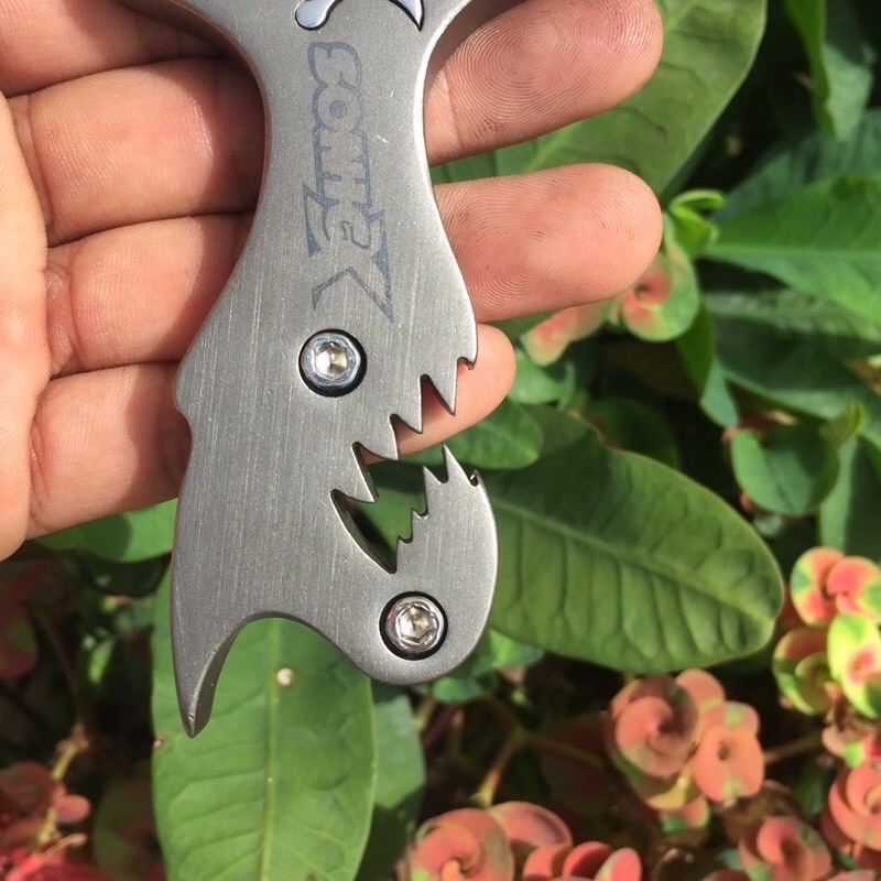 ná cao su cá mập- tặng kèm 1 dây