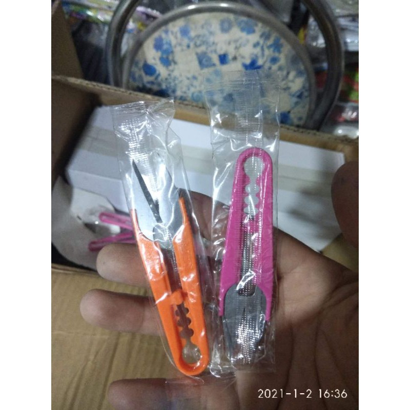 Dụng cụ gỡ chỉ