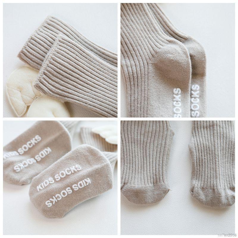 Vớ cotton thoáng khí chống trượt dành cho các bé