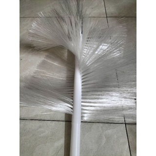 Chổi rửa bình nước suối.