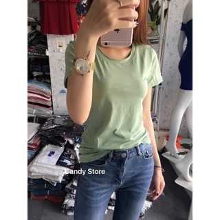 Áo thun cổ tròn