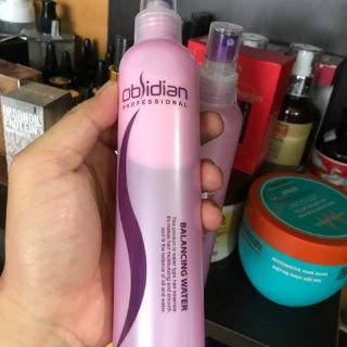 NƯỚC XỊT DƯỠNG TÓC OBSIDIAN HÀN QUỐC 250ML