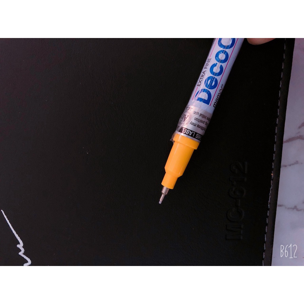 Bút Sơn công nghiệp Marvy Uchida nét kim 0.8mm viết được trên kim loại, kính , nhựa , gỗ - Decor color nhật bản