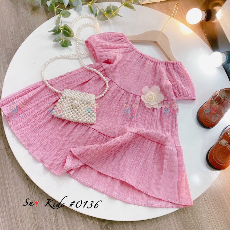 Váy bé gái Hàn quốc, váy đầm bé gái thiết kế 3 tầng đính hoa siêu xinh, chất đũi nhăn mềm mát cho bé Dupi 24045