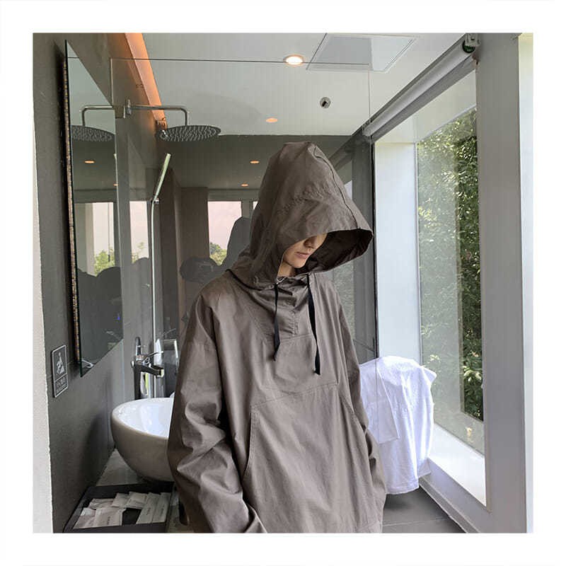 Áo sơ mi nam màu đen đậm dài tay hoodie chui đầu rộng rãi len