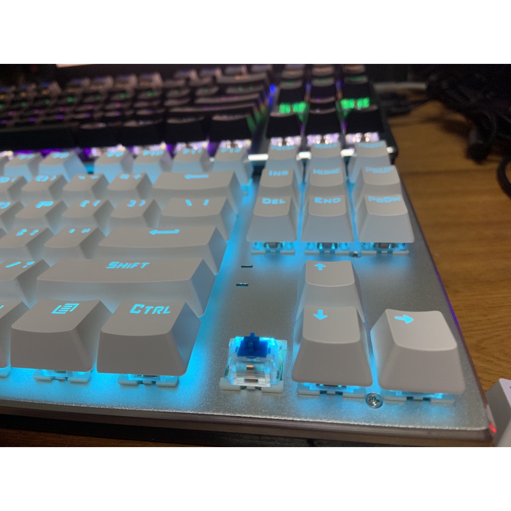 Bàn phím Cơ Không Dây Bluetooth Red switch K950 LED đẹp, Dùng cho máy tính laptop,điện thoại,máy tính bảng