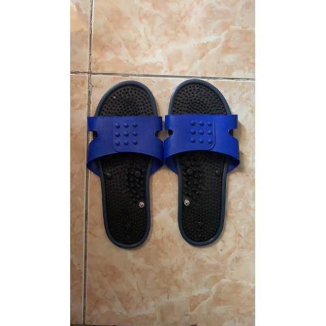 Dép matxa xung điện