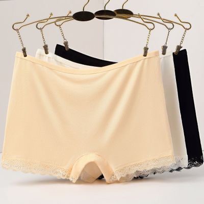 - Quần váy cotton gấu ren quần mặc trong váy Q002