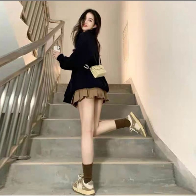 Set ÁO SWEETER Chữ Kèm CHÂN VẤY NÂU TÂY NHUNG CHO MÙA ĐÔNG HAY TẾT HƠI BỊ XỊN