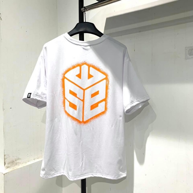 Áo thun swe logo cam (tem mác đầy đủ)