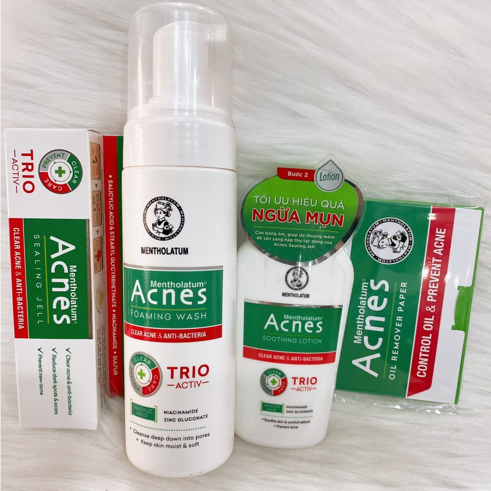 Bộ 4 sản phẩm giúp sạch mụn Acnes dành cho da dầu và da mụn