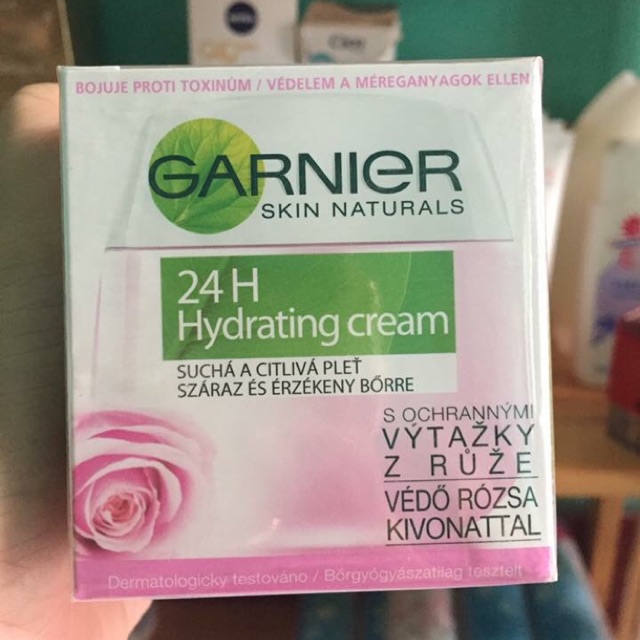 Kem dưỡng ẩm garnier