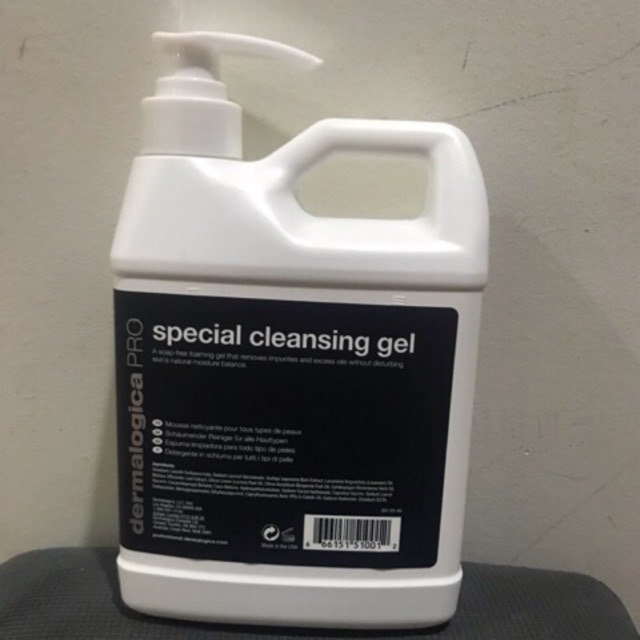 Sữa rửa mặt speacial cleansing gel dermalogica 946ml