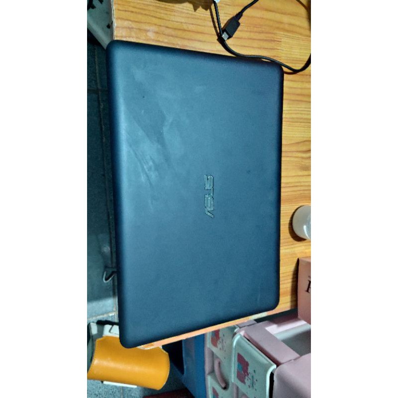 Laptop mini asus E200HA