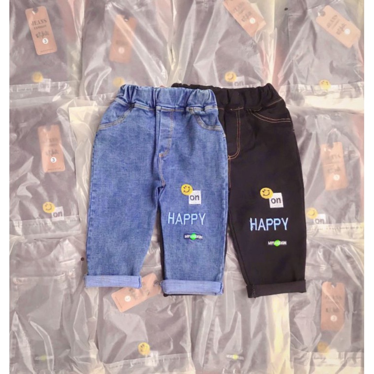 Quần bò chữ HAPPY cho bé 10-20kg