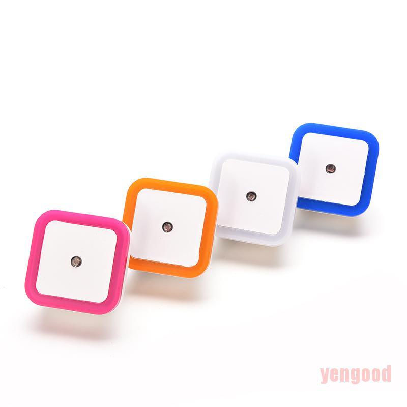 Đèn ngủ Led cảm ứng tự động điều khiển từ xa phích cắm US