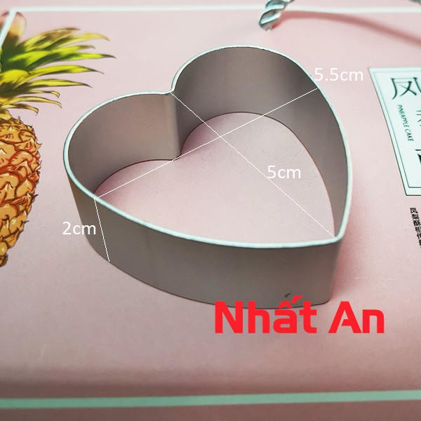 Khuôn nhấn bánh dứa hình Trái tim