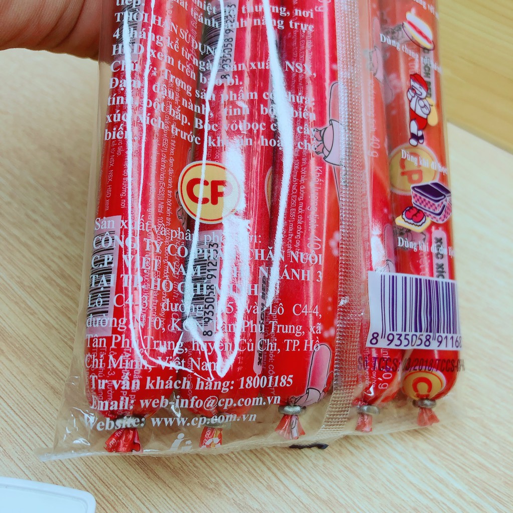 Xúc xích tiệt trùng red đỏ vị heo CP 200GR/ 5CÂY | BigBuy360 - bigbuy360.vn