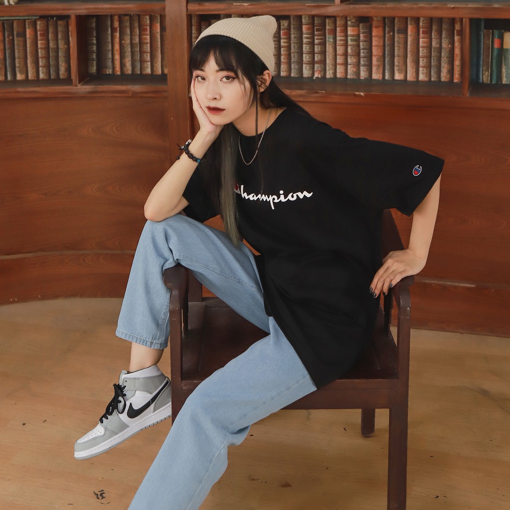 ÁO THUN CHAMPION BIG LOGO CHỮ IN MÀU ĐEN | BigBuy360 - bigbuy360.vn