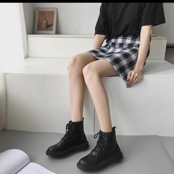 Giày boots Martin cổ ngắn Ulzzang da lì đế thấp -v11