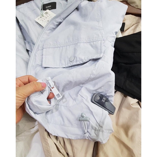 Áo khoác dù Pull&amp;Bear hàng dư xịn