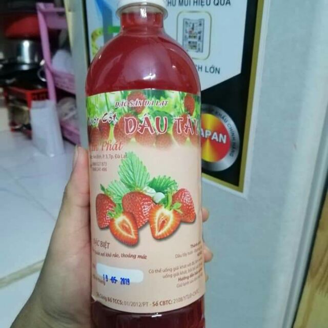 Nước cốt dâu tây  Đà Lạt chai 1l