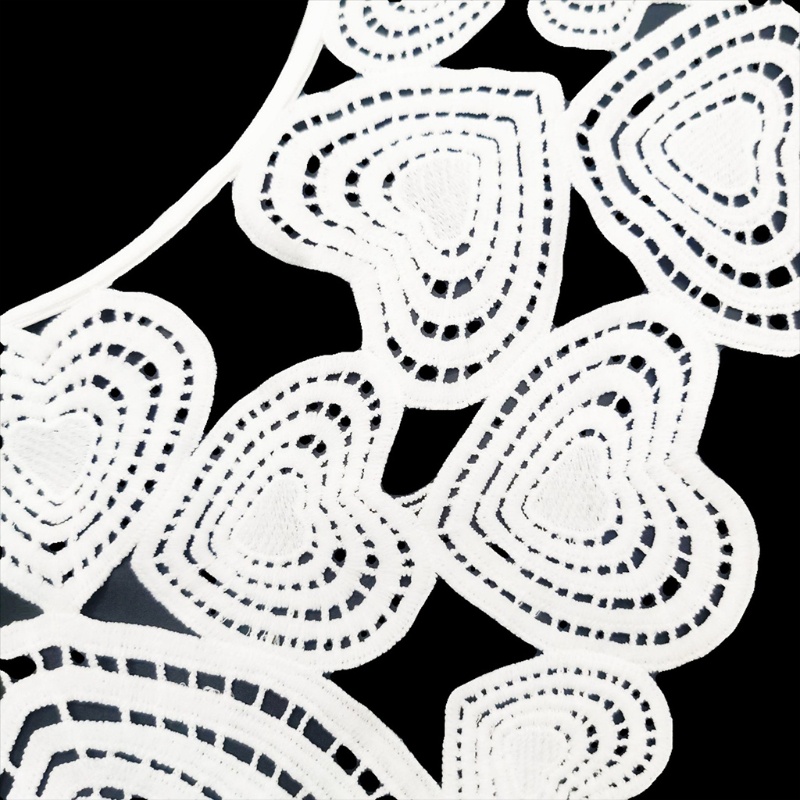 Vòng Cổ Giả Khăn Choàng Màu Trắng Thêu Họa Tiết Trái Tim Phong Cách Lolita Dành Cho Nữ