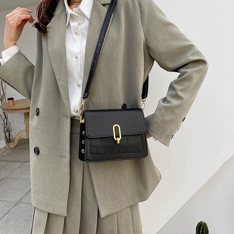 Túi đeo chéo IELGY màu trơn đơn giản thời trang dành cho nữ