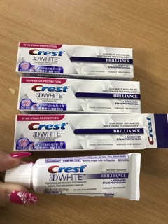 Kem đánh răng Crest 3D White mini 24g
