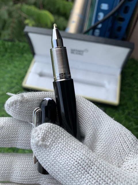 Bút dạ bi Montblanc M Designed by Marc Newson